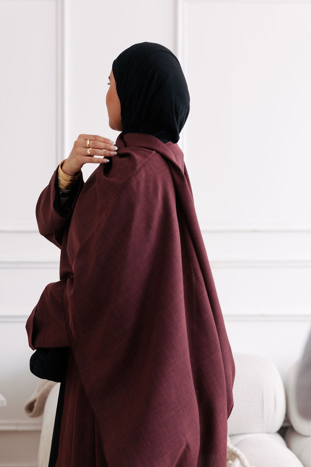 Burgundy Cloak Abaya | Nida Linen Fabric | Concealed Buttons | Sharp Cuffs | Flowing Silhouette | Casual & Formal Style