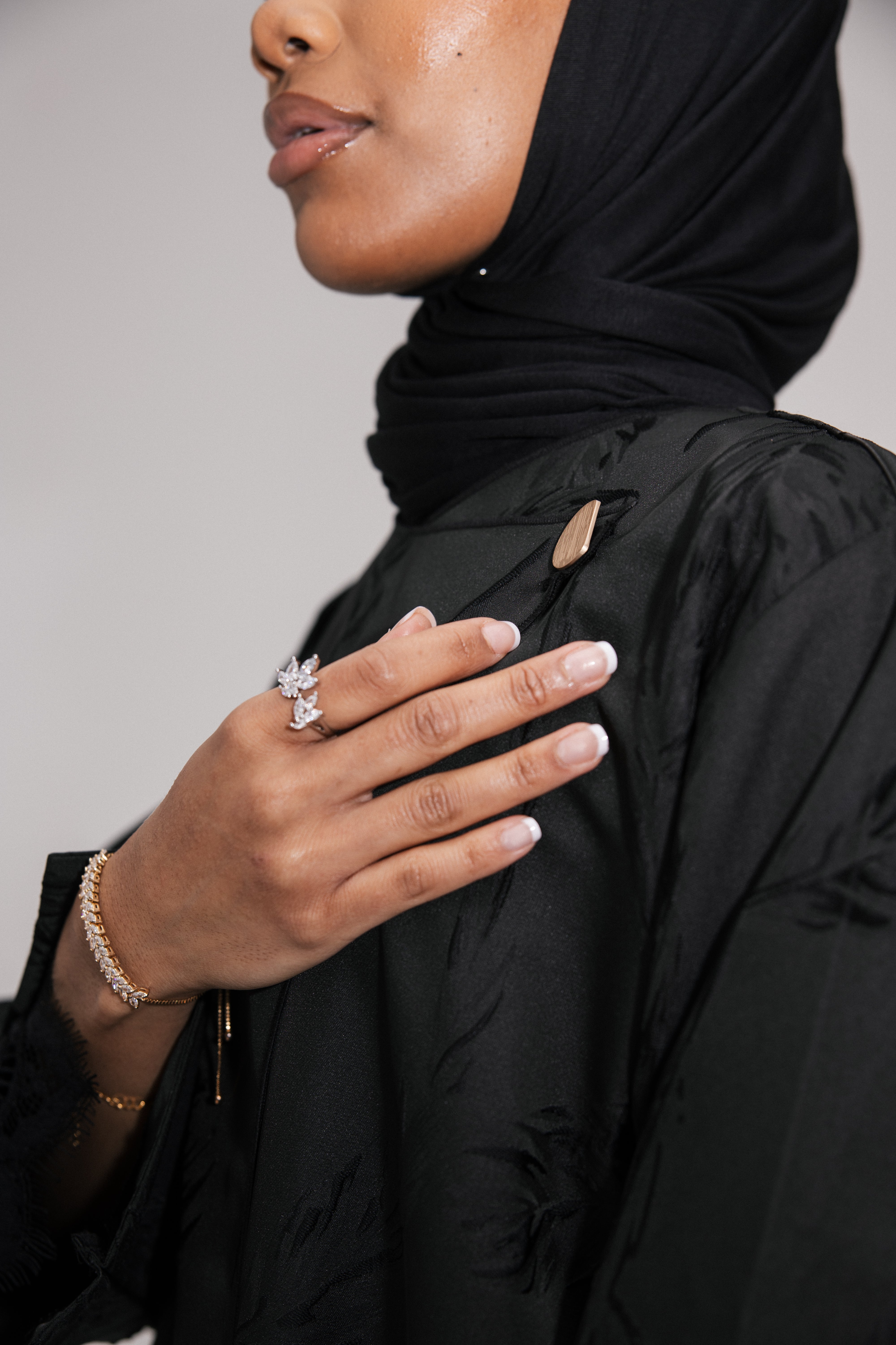 Jacquard Open Abaya | Premium Jacquard Fabric | Open Front Design | Elegant Detailing | Flowing Silhouette | Casual & Formal Style