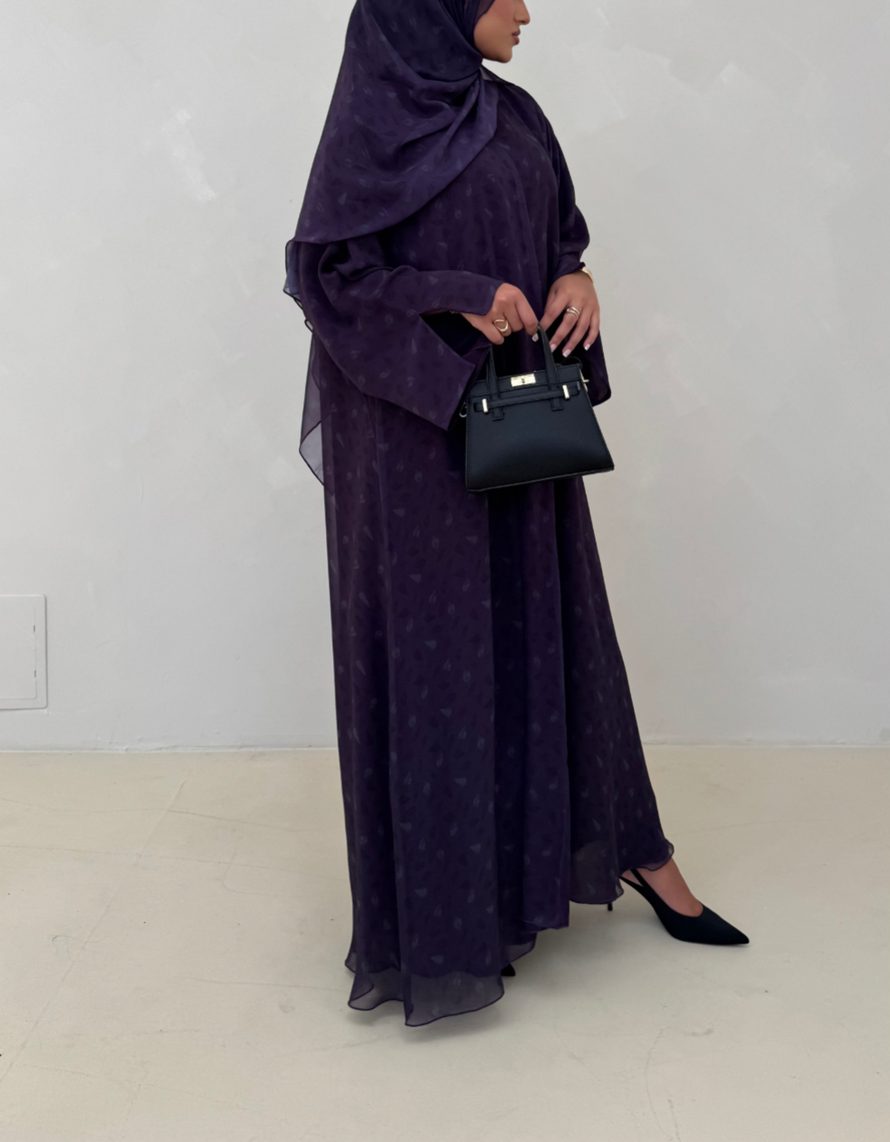Violet Blossom Abaya