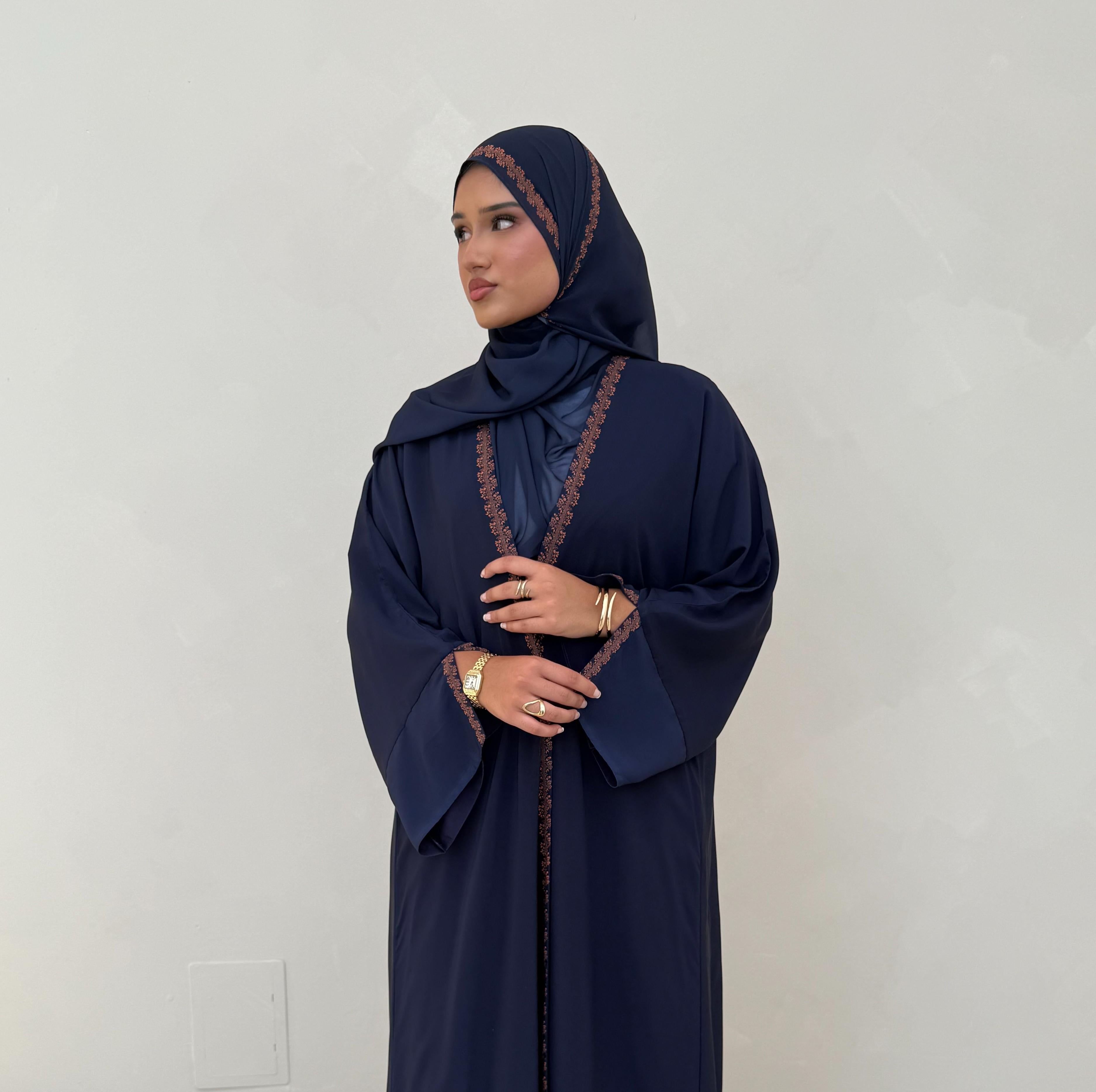 Luna Abaya