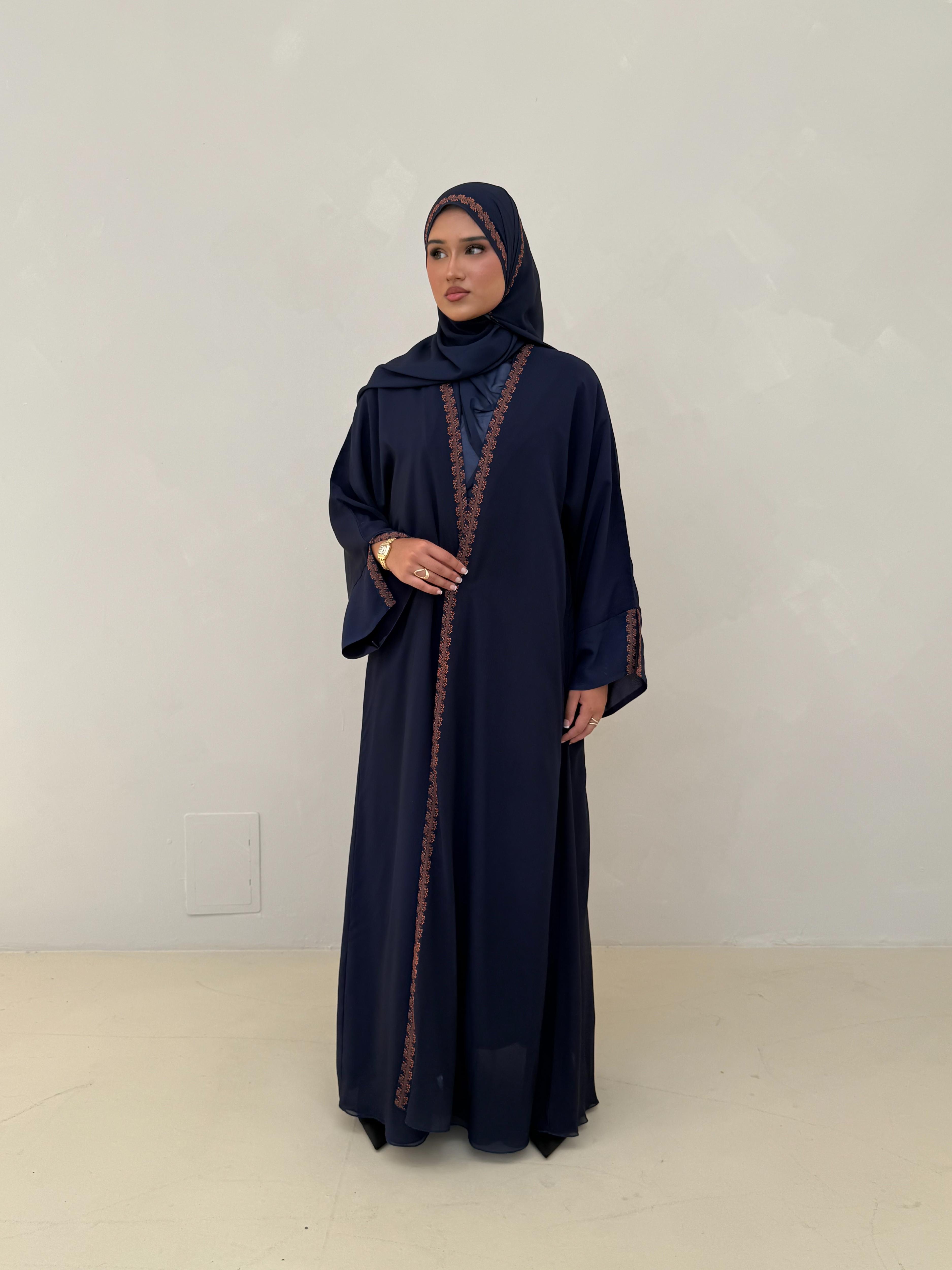 Luna Abaya