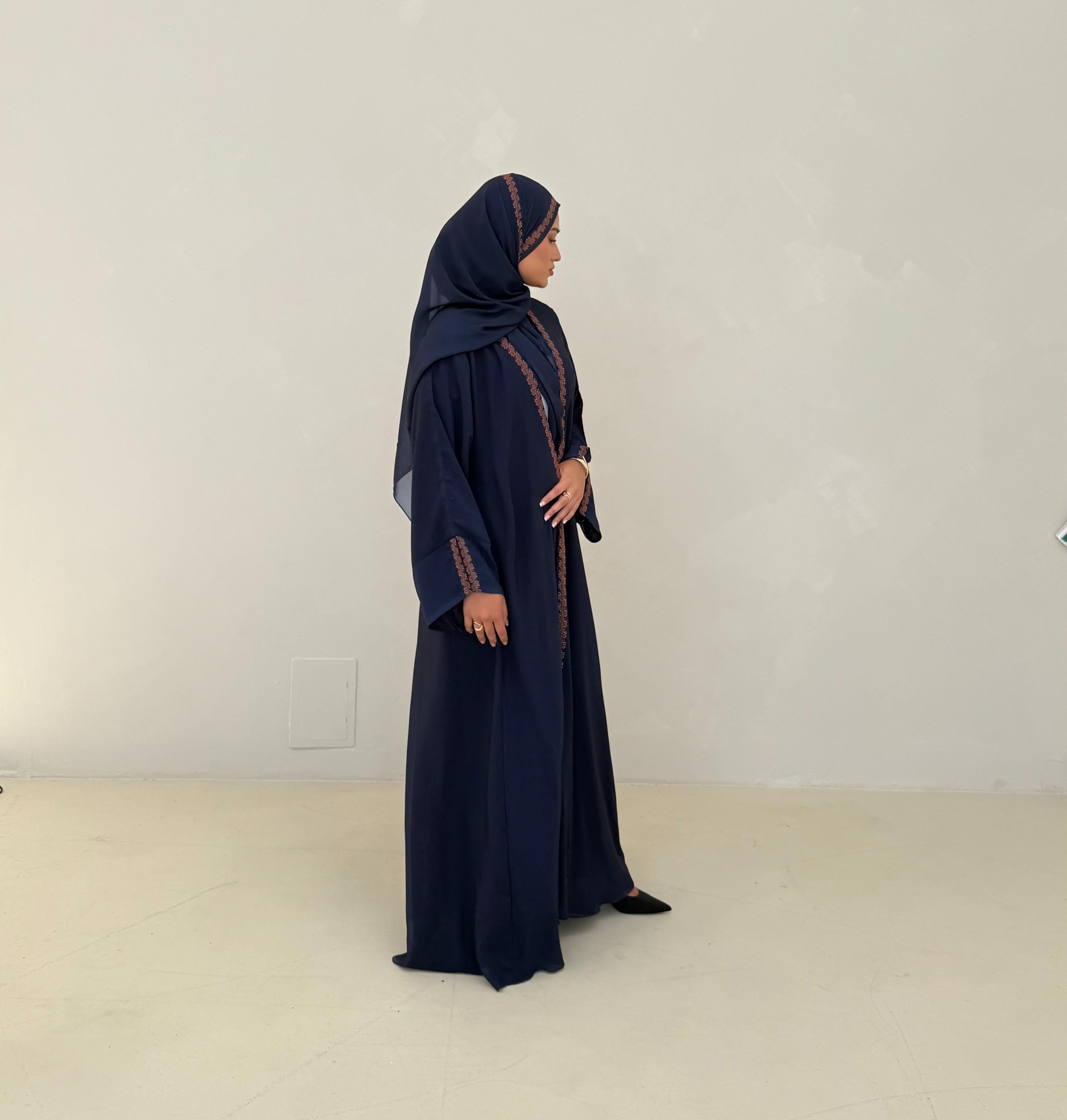 Luna Abaya